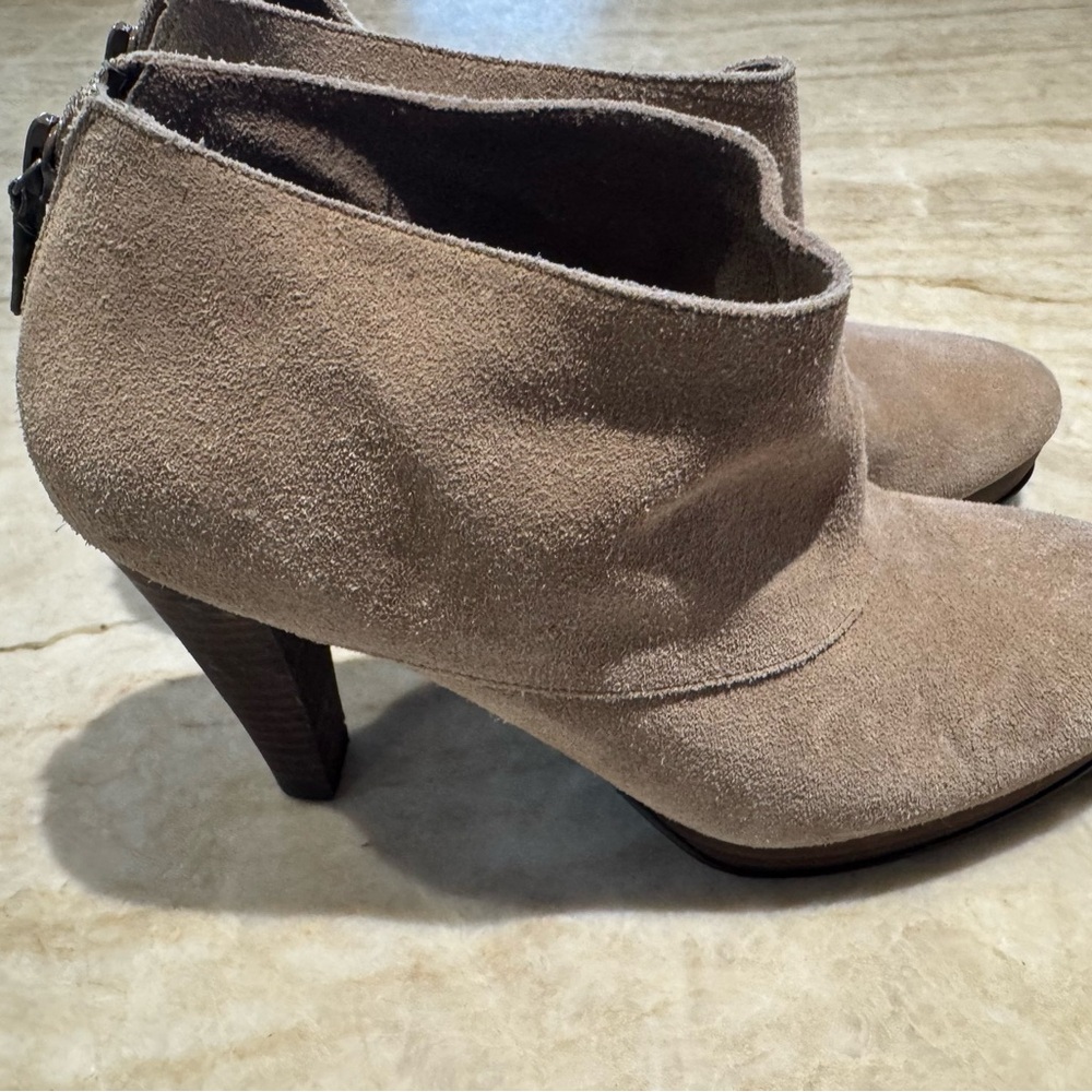 Cole Haan Tan Suede Ankle Booties, NWOT, Ladies Size 7 1/2
